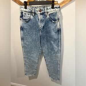NWOT- WRANGLER MOM JEANS - High waist